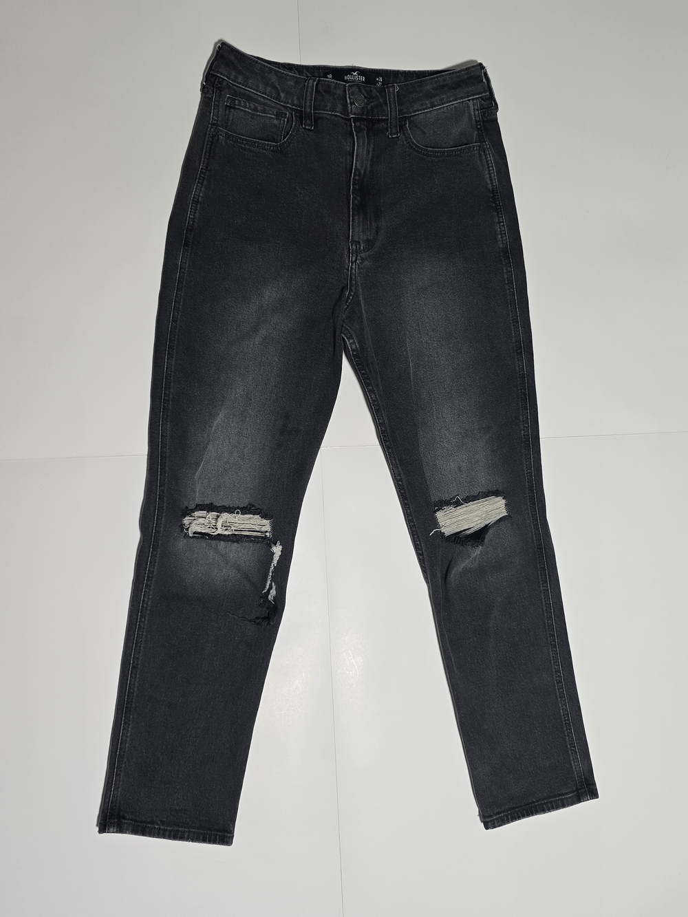 Men's Black Distressed Rigid Jeans
